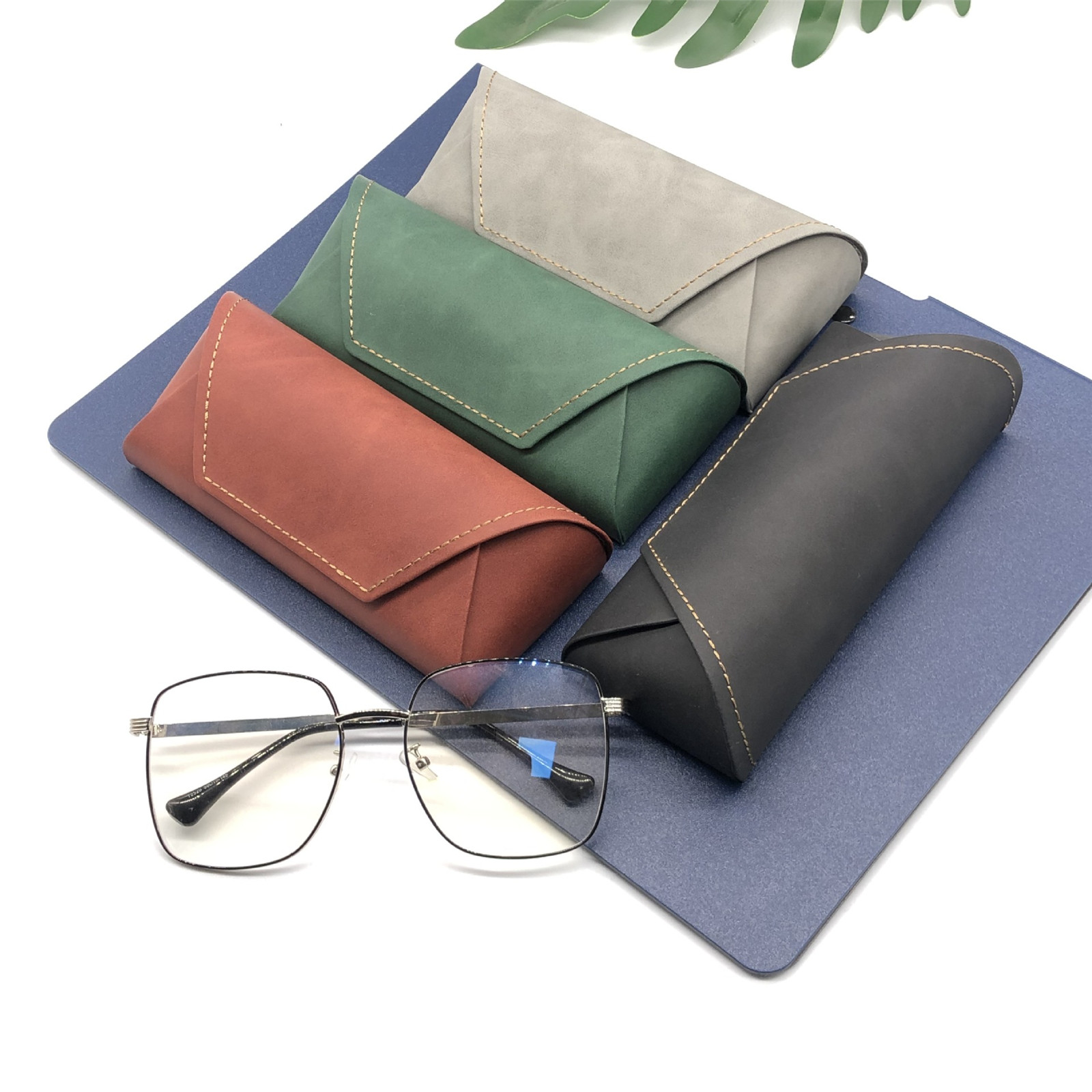 Travel Accessories Gift Ideas - Etui na okulary Pu+Metal, futerał na