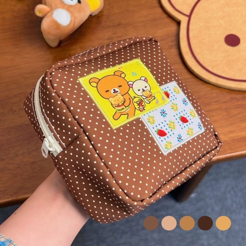 Travel Accessories Pouch - Urocza kosmetyczka Rilakkuma w brązowe kropki,